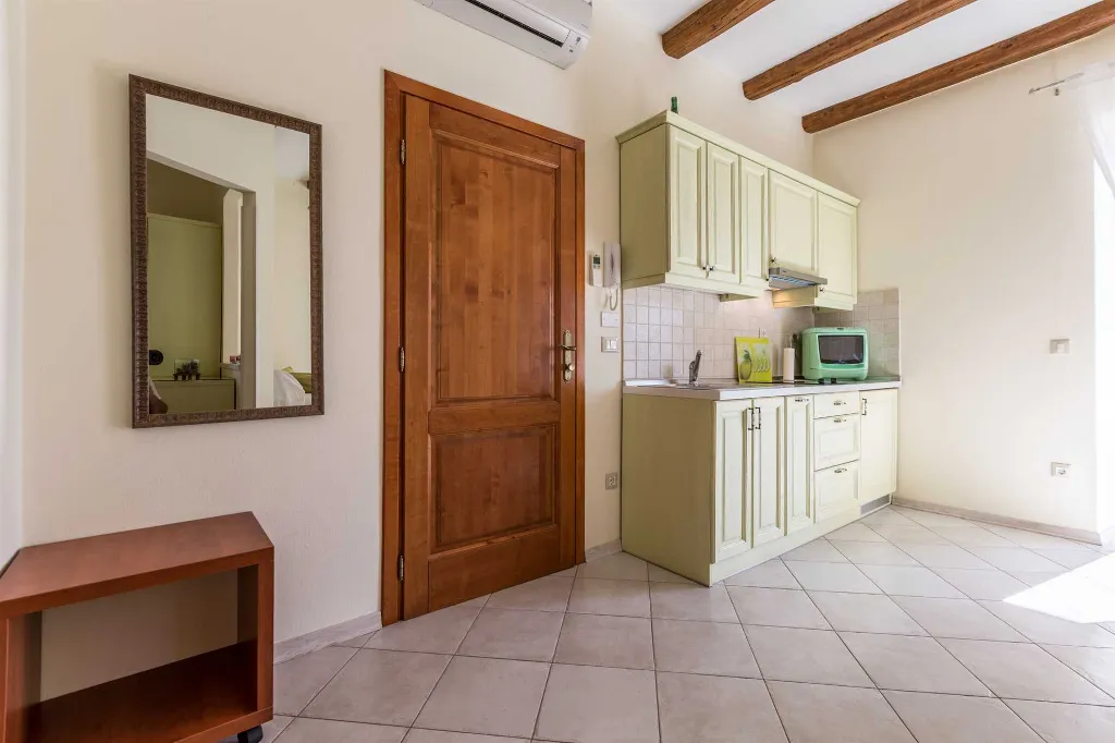 Rovinj Studio Apartment with Balcony for 3 Guests