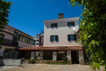 Rovinj Studio Apartment with Balcony for 3 Guests