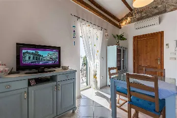 Balcony Studio Apartment for 3 in Rovinj