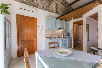 Balcony Studio Apartment for 3 in Rovinj