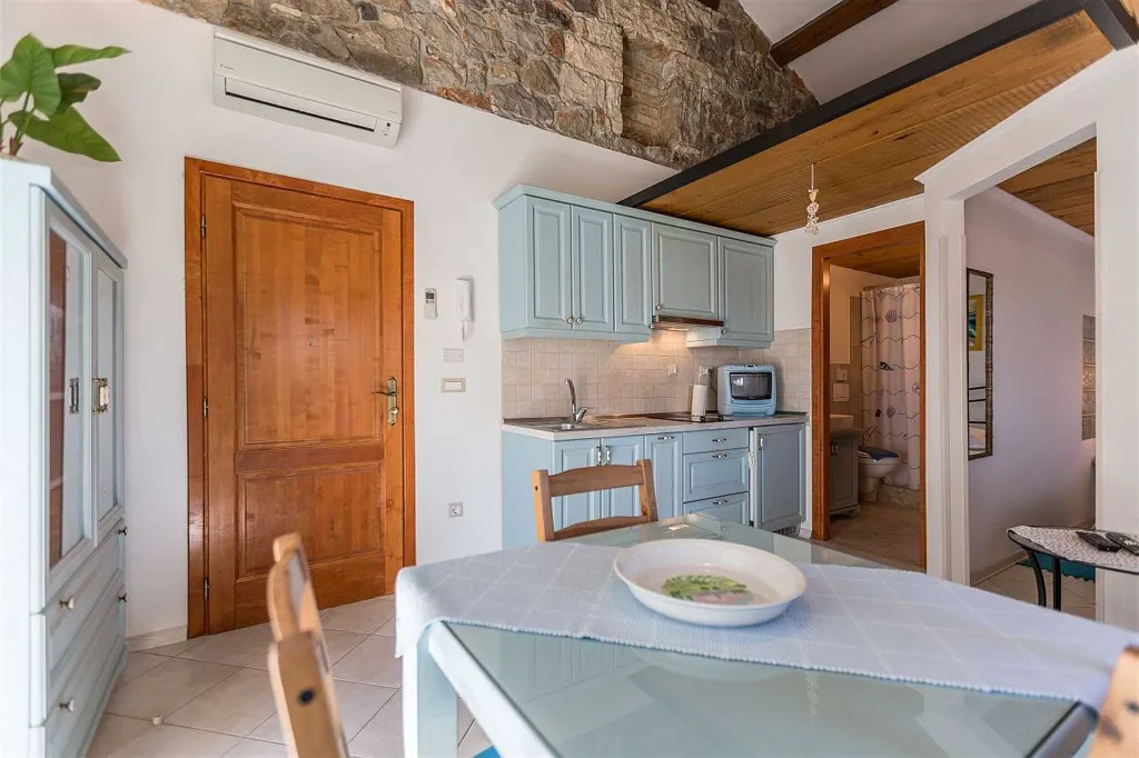 Balcony Studio Apartment for 3 in Rovinj