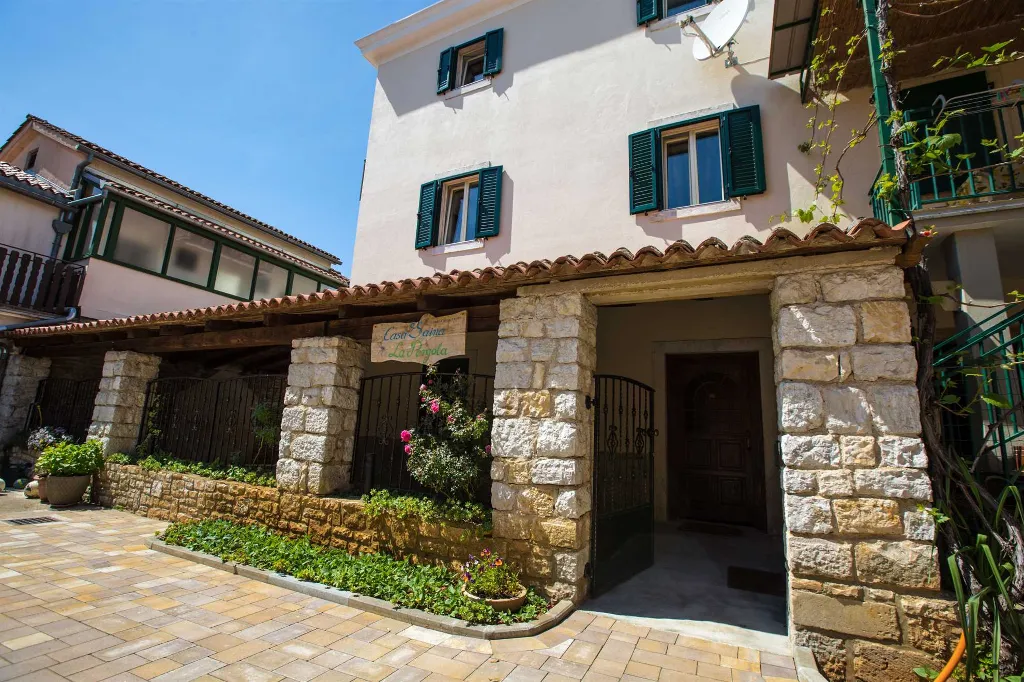 Balcony Studio Apartment for 3 in Rovinj