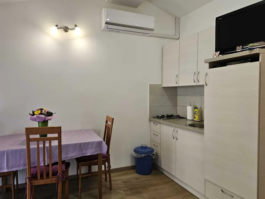 Rovinj Studio Apartment with Terrace and Parking