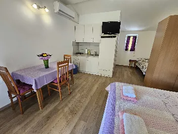 Rovinj Studio Apartment with Terrace and Parking