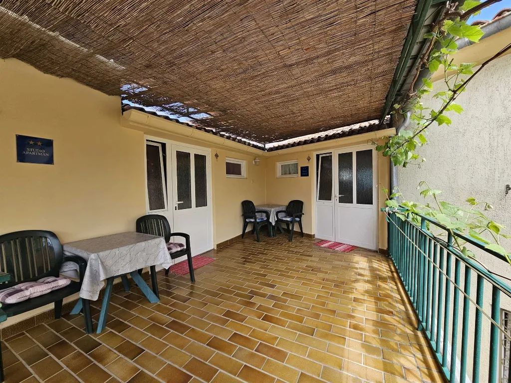 Rovinj Studio Apartment with Terrace and Parking