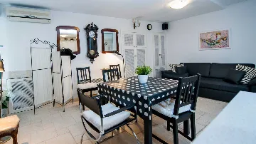 Rovinj 1-Bedroom Apartment for up to 4 Guests