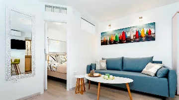 Rovinj 1-Bedroom Apartment with Green Terrace