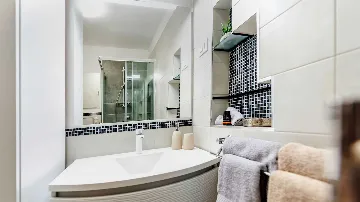 Rovinj 1-Bedroom Apartment with Green Terrace