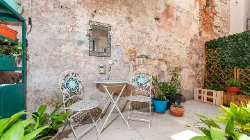 Rovinj 1-Bedroom Apartment with Green Terrace