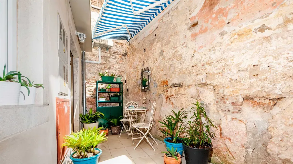 Rovinj 1-Bedroom Apartment with Green Terrace