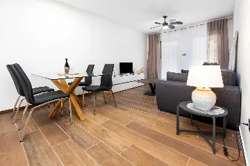 2-Bedroom Apartment for 3 Guests in Rovinj