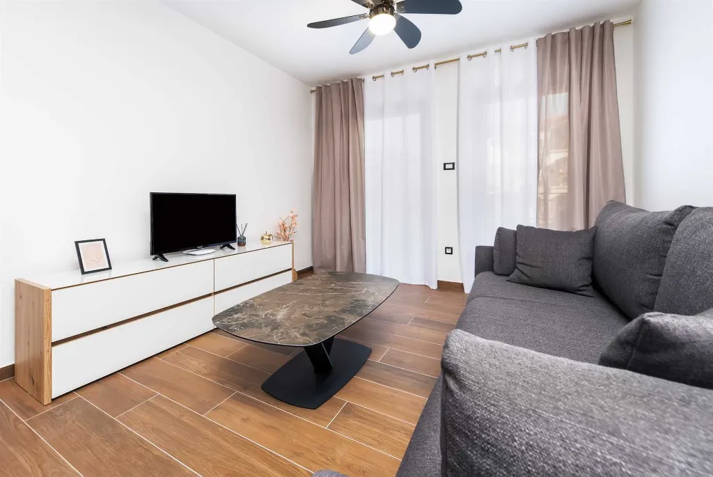 2-Bedroom Apartment for 3 Guests in Rovinj