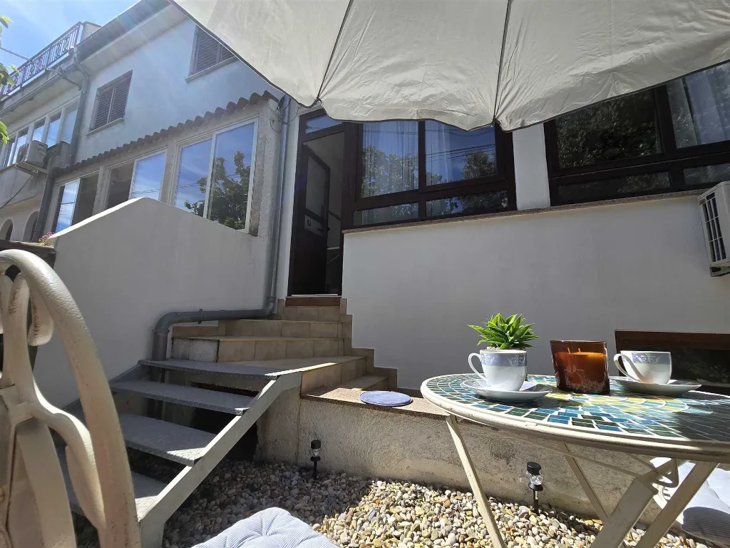 2-Bedroom Apartment for 3 Guests in Rovinj