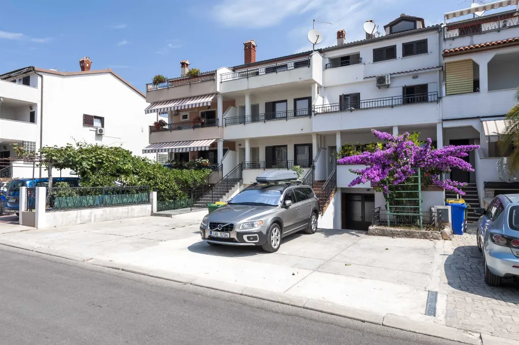 Two-Bedroom Apartment in Rovinj with Balcony