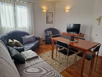 One-Bedroom Apartment in Rovinj for Up to 3 Guests