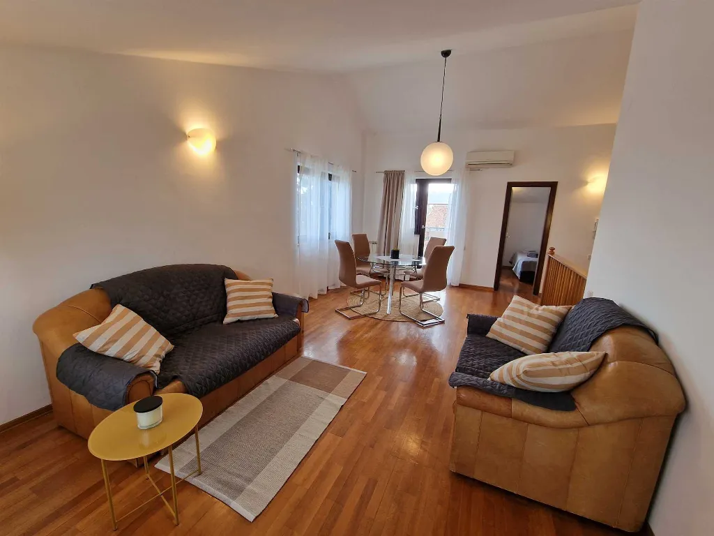 One-Bedroom Apartment with Terrace in Rovinj