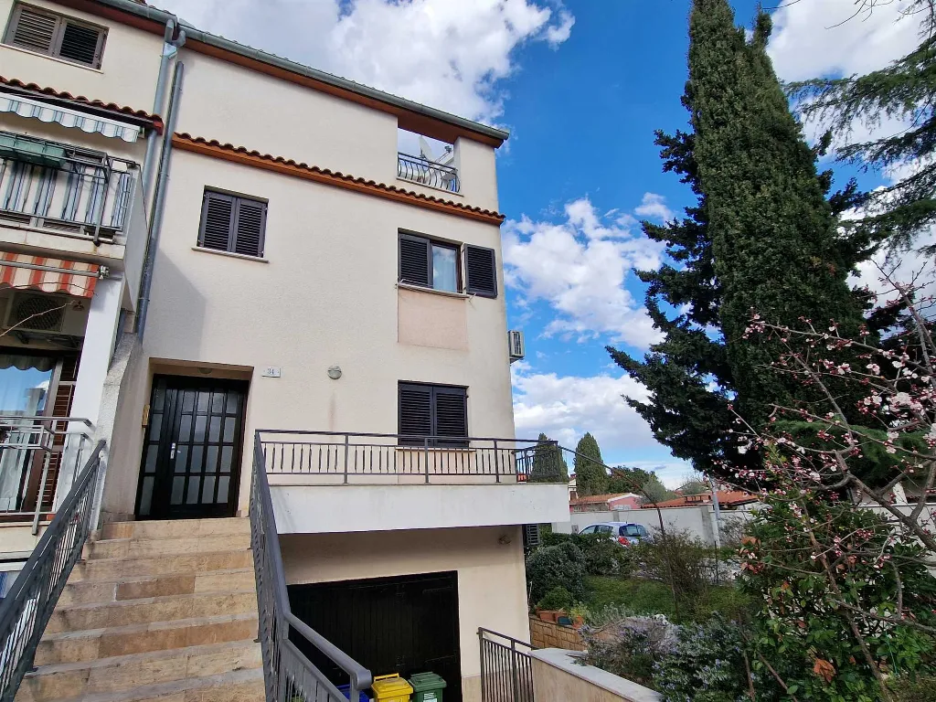 One-Bedroom Apartment with Terrace in Rovinj