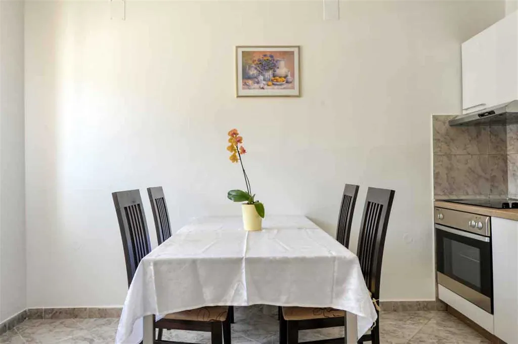 Holiday House in Rovinj for 4 with Pool