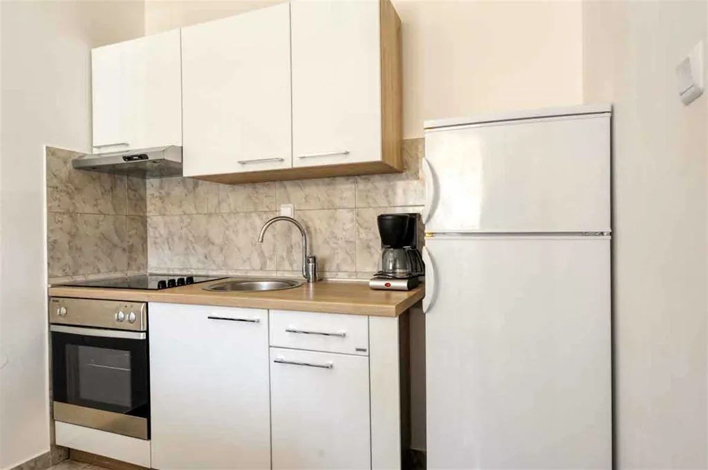 Holiday House in Rovinj for 4 with Pool