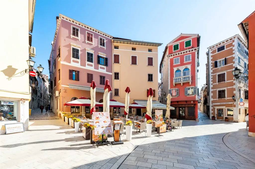 Rovinj Two-Bedroom Apartment for Up to 4