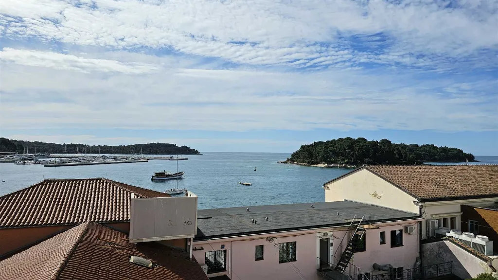 Rovinj Two-Bedroom Apartment with Sea View for 4