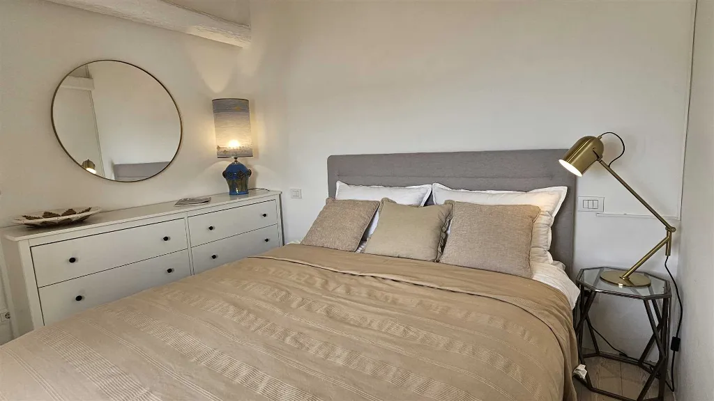 Rovinj Two-Bedroom Apartment with Sea View for 4