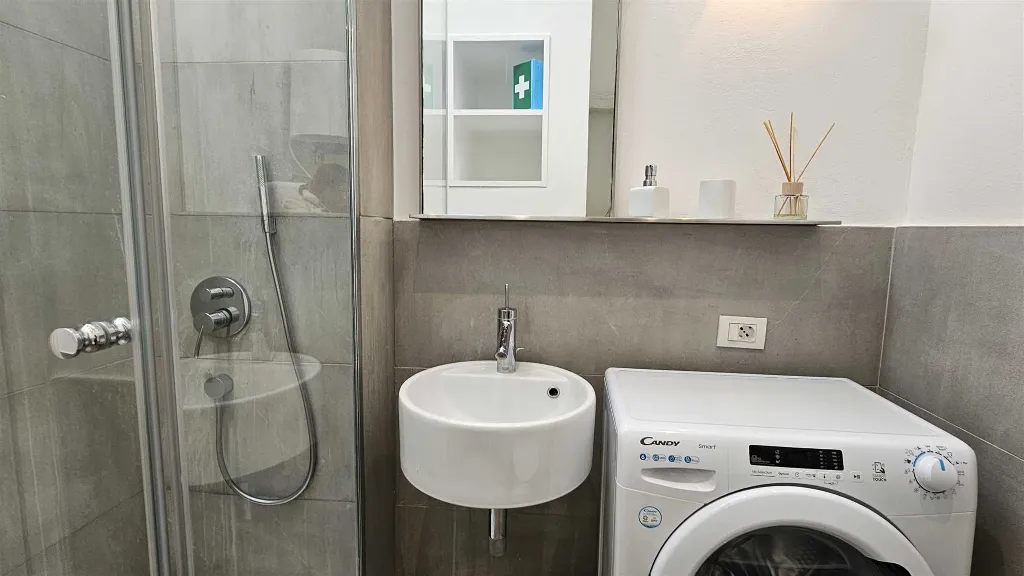 Rovinj Two-Bedroom Apartment with Sea View for 4