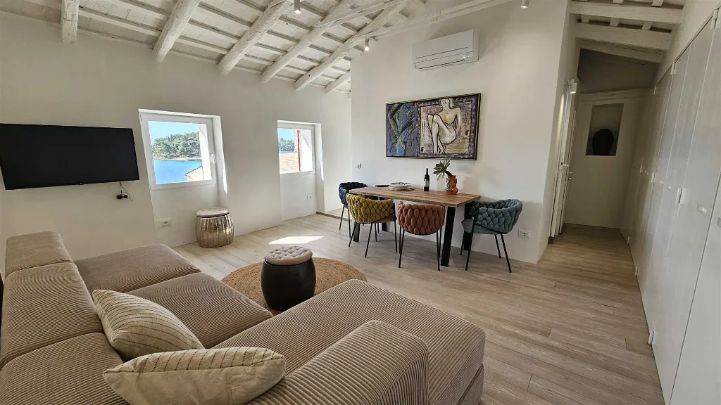 Rovinj Two-Bedroom Apartment with Sea View for 4
