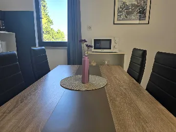 Rovinj Apartment for 2 with Balcony and Parking