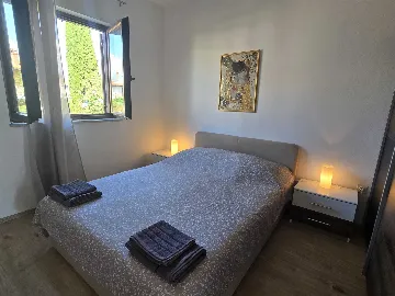 Rovinj Apartment for 2 with Balcony and Parking