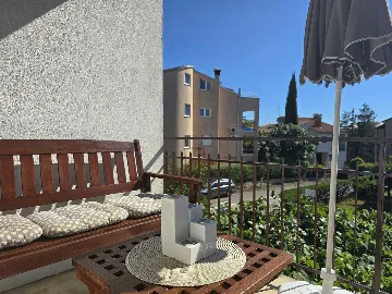 Rovinj Apartment for 2 with Balcony and Parking