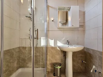 Rovinj Double Room with Private Bathroom