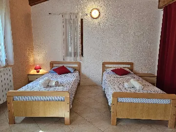 Rovinj Apartment with Terrace & Parking for 4