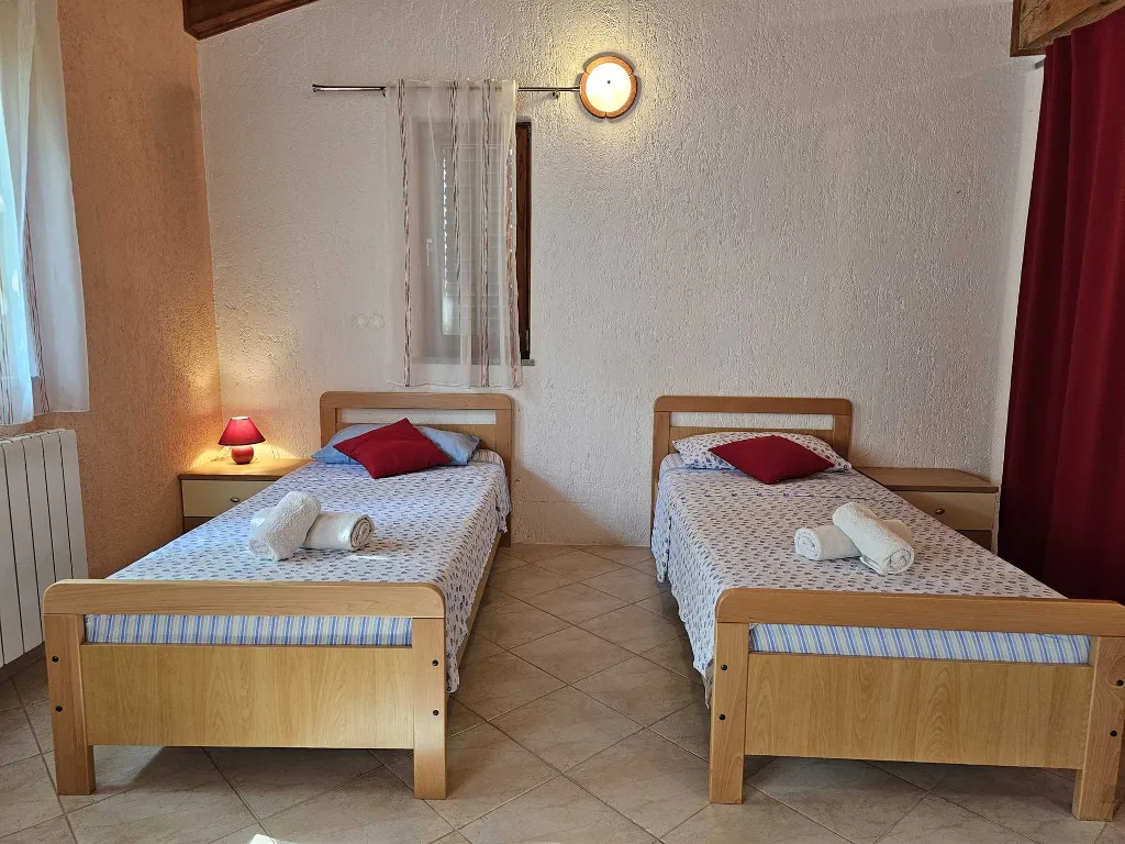 Rovinj Apartment with Terrace & Parking for 4