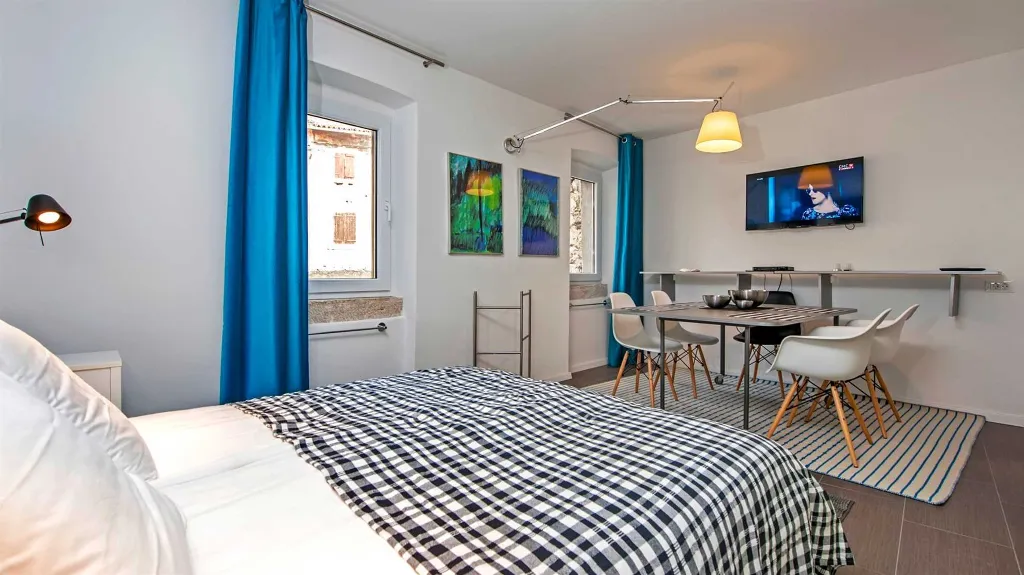 Rovinj Studio Apartment in Pedestrian Area
