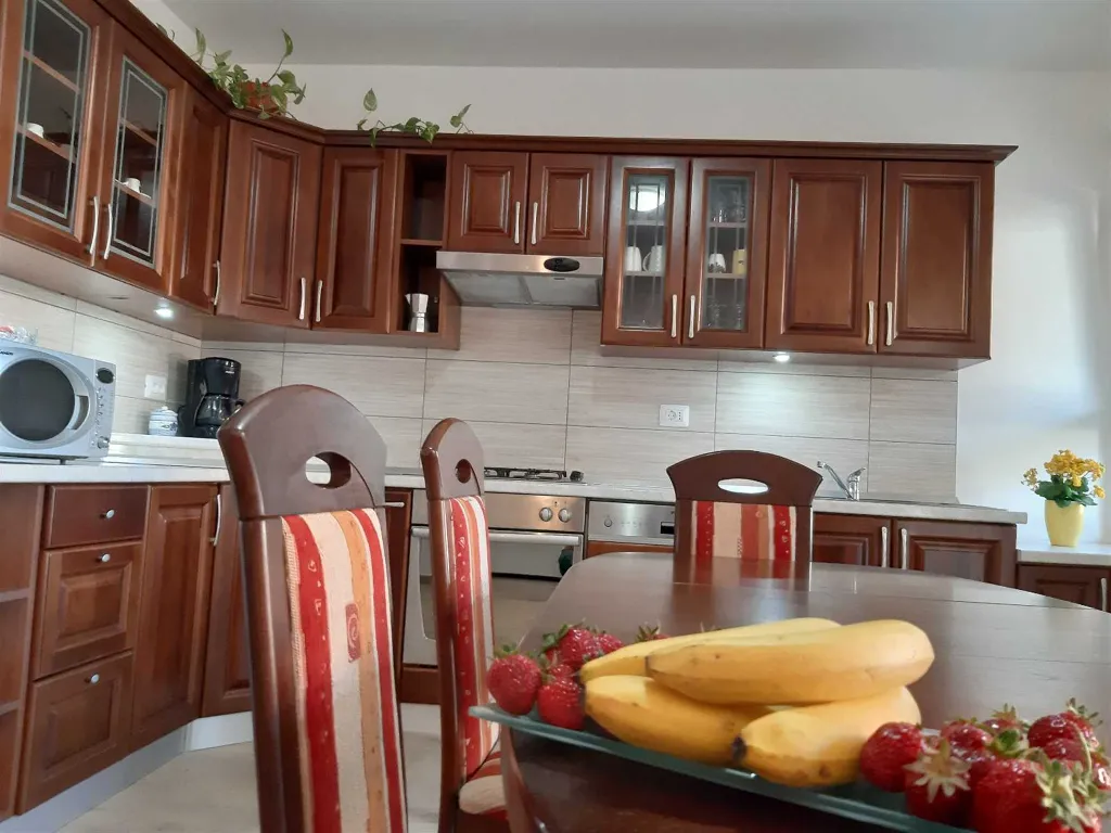 Three-Bedroom Apartment in Pula for up to 7