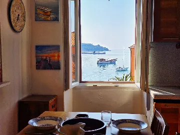 Two-Bedroom Apartment in Rovinj with Sea View for 4