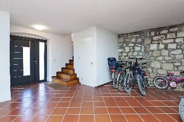 Two-Bedroom Apartment in Rovinj with Sea View for 4
