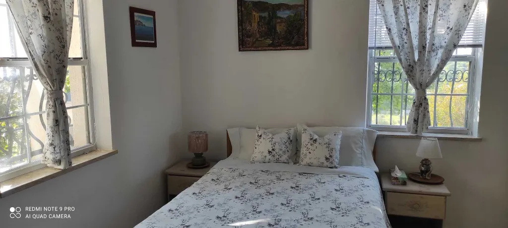Rovinj 2-Bedroom Apartment with Sea-View Balcony