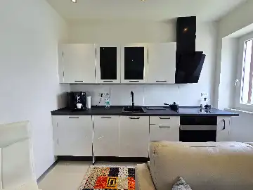 Sea-View Apartment for 2 in Rovinj