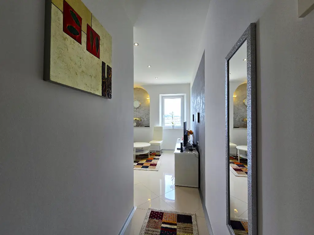Sea-View Apartment for 2 in Rovinj