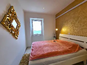 Sea-View Apartment for 2 in Rovinj
