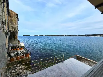 Sea-View Apartment for 2 in Rovinj