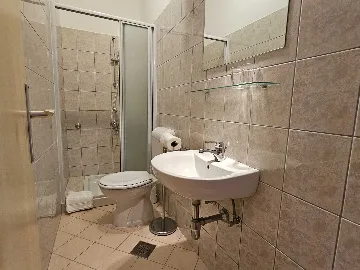 Rovinj Double Room with Private Bathroom