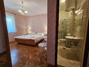 Rovinj Double Room with Private Bathroom