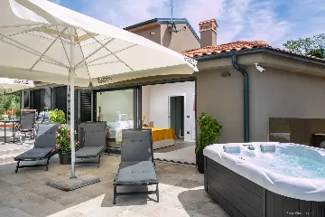 3-Bedroom House with Heated Pool in Rovinj