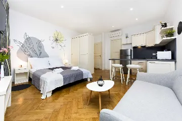 Rovinj Studio Apartment for 2 Guests (Pedestrian Area)