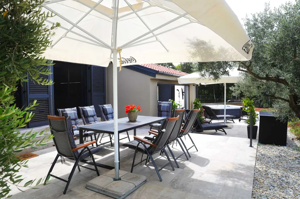 3-Bedroom Villa with Pool in Rovinj for 6 Guests