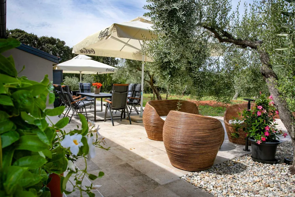 3-Bedroom Villa with Pool in Rovinj for 6 Guests