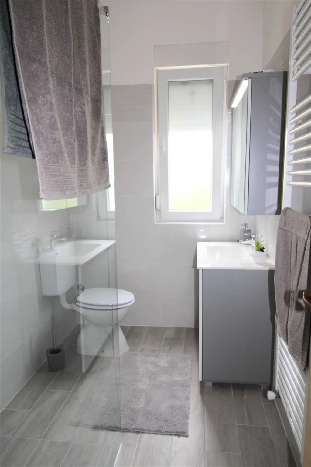 4-Bedroom Apartment in Ližnjan for up to 8